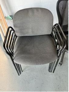 lot 60 image: Lot of (5) Office Chairs