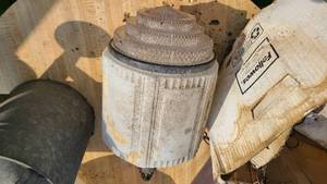 lot 75 image: Vintage pendulum style hanging lamp