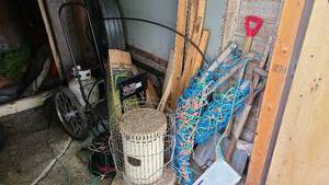 lot 80 image: Garage and outdoor supplies