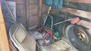 lot 82 image: All content of the shed