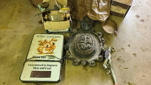 lot 95 image: Automotive come-a-long winch,