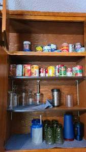 lot 31 image: All glassware, drinkware and other beverage receptacles