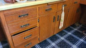 lot 35 image: Content of 6-drawers