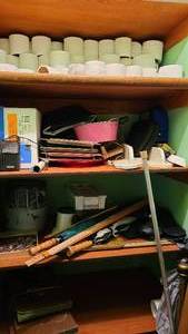 lot 41 image: Content of Mudroom closet