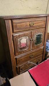 lot 103 image: Mirrored glass front doors Gentlemans Armoire dresser