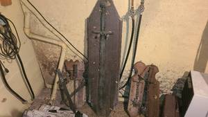 lot 107 image: Vintage Midevil swords and Morningstar Flail Maces with wall mount plaques