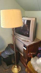 lot 124 image: TV sets, Lamps, plus