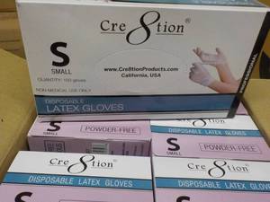 lot 251 image: Case of Cre8tion Disposable Latex G...