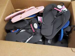 lot 263 image: 25 pair Mens and Womens Flip Flop...