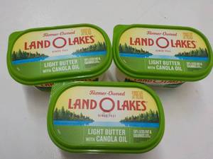 lot 303 image: 3 ct 24 oz Tubs Frozen Land O Lakes...