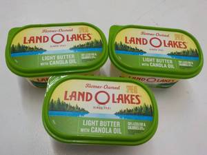 lot 305 image: 3 ct 24 oz Tubs Frozen Land O Lakes...