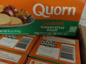 lot 318 image: 12 ct Frozen Quorn Meatless Turkey ...