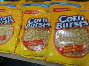 lot 369 image: 10 ct 12 oz Bags Malt O Meal Corn B...
