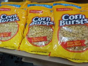 lot 371 image: 10 ct 12 oz Bags Malt O Meal Corn B...