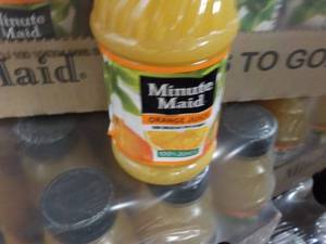 lot 374 image: Case of 24 ct 10 oz Bottles Minute ...