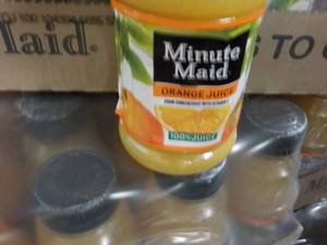 lot 379 image: Case of 24 ct 10 oz Bottles Minute ...