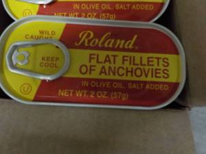 lot 429 image: 25 ct 2 oz Tins Roland Flat Fillets...
