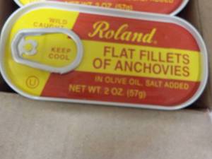 lot 435 image: 25 ct 2 oz Tins Roland Flat Fillets...