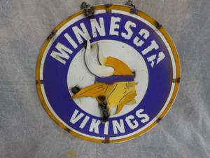 lot 2 image: Handmade Metal 3D Minnesota Vikings...