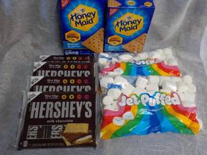 lot 158 image: Smores Kit- 2 Boxes Honey Maid Grah...