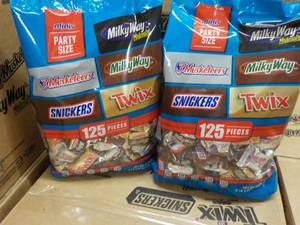 lot 221 image: 2 - 35.24 oz Bags Party Size Minis...