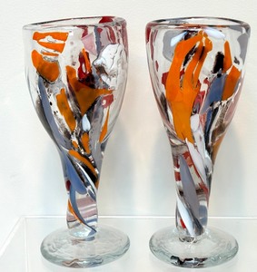 lot 37 image: Pair of Hand Blown Art Glass Goblets by Peter Zelle