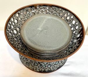 lot 141 image: Pottery Plate Holder and 4 Plates
