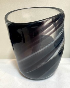 lot 145 image: Three Blown Glass Vases by Peter Zelle