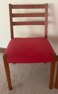 lot 206 image: Set of Two Vintage Chairs