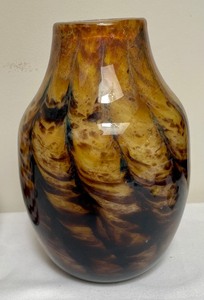 lot 62 image: 3 Blown Glass Vases by Peter Zelle