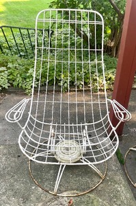 lot 239 image: Vintage Metal Patio Chair and Lounger