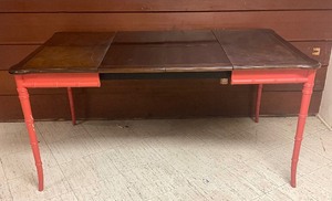 lot 259 image: Vintage Wooden Table