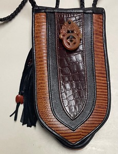 lot 319 image: Unique Crossbody Satchel