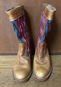 lot 367 image: Vintage Lidog Boots