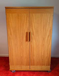 lot 20 image: Vintage Teak Office Desk Cabinet