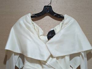 lot 81 image: Vintage Jenny Packham Dress