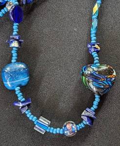 lot 103 image: Extra Long Art Glass and Stone Necklace