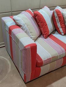 lot 11 image: Striped Vintage Sofa #1