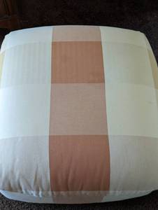 lot 197 image: Plaid Upholstered Ottoman