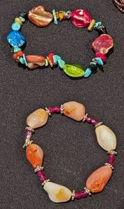 lot 283 image: Assorted Beaded Bracelets
