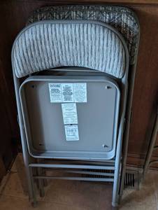 lot 381 image: Metal Folding Chairs