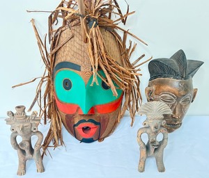 lot 171 image: Variety of Tribal Decor