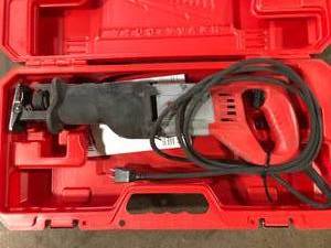 Milwaukee M18 18V Lithium-Ion Cordless SAWZALL Reciprocating Saw (Tool-Only) Customer Returns See Pictures