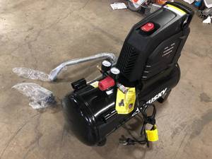 Husky 8G 150 PSI Hotdog Air Compressor    Customer Returns See Pictures
