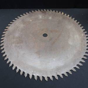 lot 18 image: SAW BLADE  25.5 DIAMETER AND SHARP