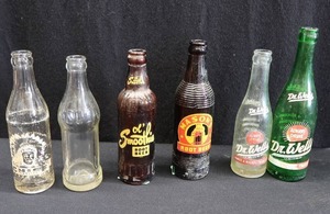 lot 30 image: VINTAGE BOTTLES