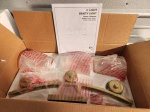 lot 21 image: New Vanity Light