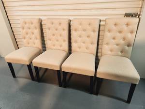 lot 48 image: Set of 4 Upholstered Dining Chairs