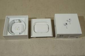 Apple Airpod Pro 2nd Generation with MagSafe Charging Case
