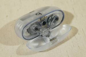 Beats Studio Buds -Transparent
